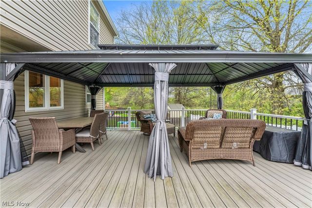 9026 Huxley Lane, Olmsted Twp, OH 44138