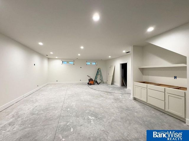 4131 Carnation Drive, Lincoln, NE 68516