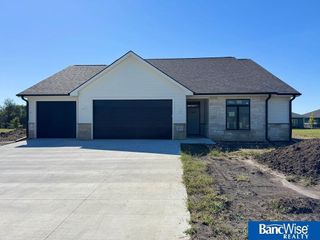 4131 Carnation Drive, Lincoln, NE 68516