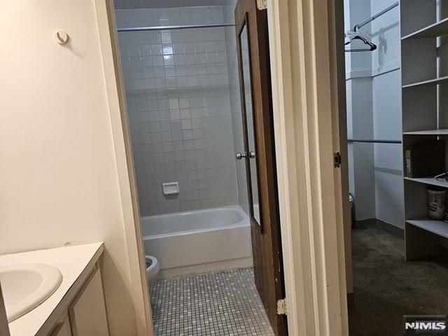 50 Euclid Avenue 3C, Hackensack, NJ 07601