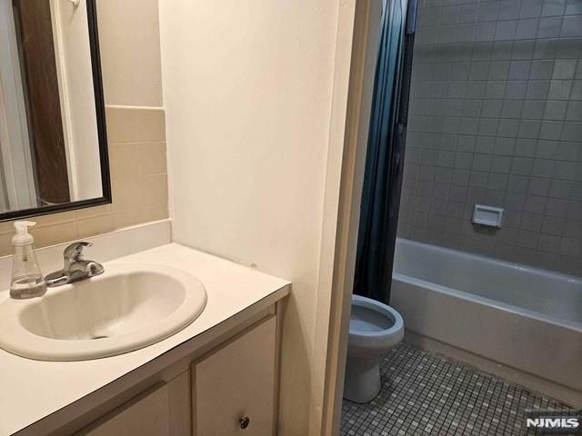 50 Euclid Avenue 3C, Hackensack, NJ 07601