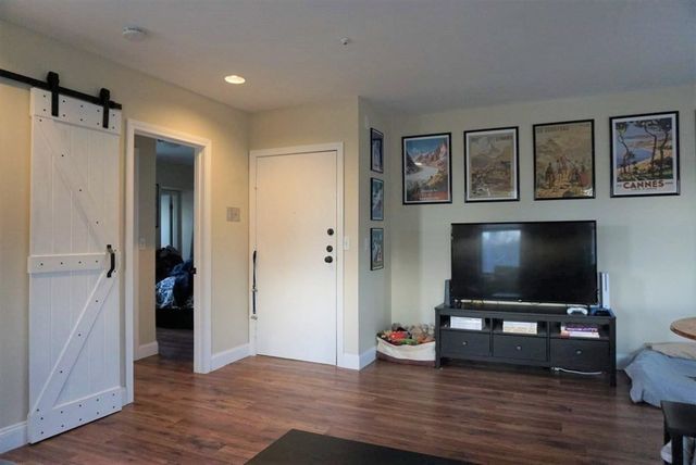 2 Cypress Rd 205, Boston, MA 02135