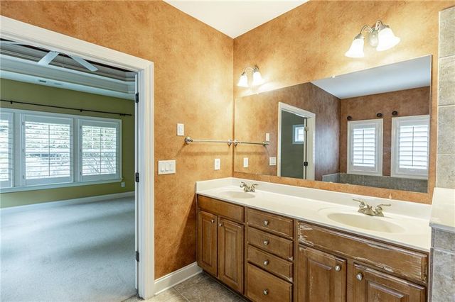 7042 Tree House Way, Flowery Branch, GA 30542