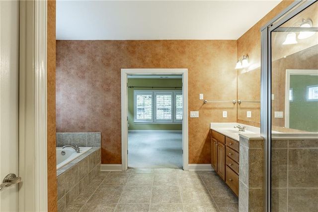 7042 Tree House Way, Flowery Branch, GA 30542