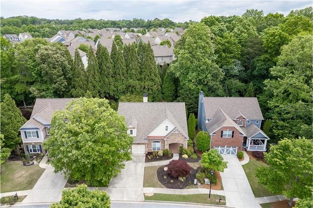 7042 Tree House Way, Flowery Branch, GA 30542
