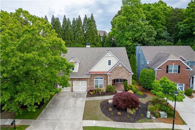 7042 Tree House Way, Flowery Branch, GA 30542