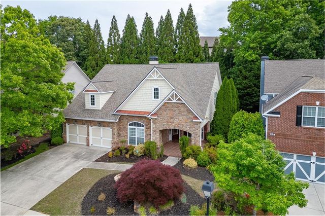 7042 Tree House Way, Flowery Branch, GA 30542