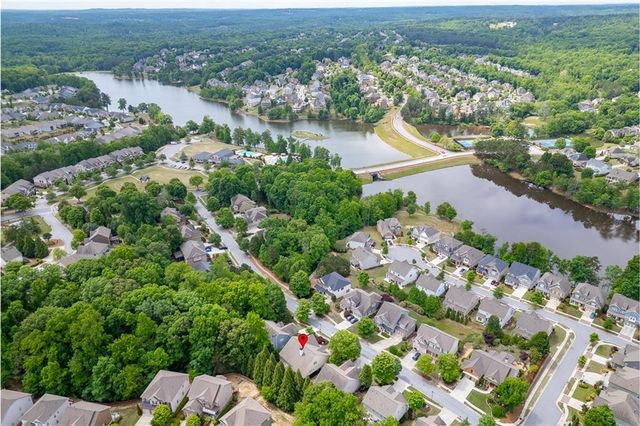 7042 Tree House Way, Flowery Branch, GA 30542
