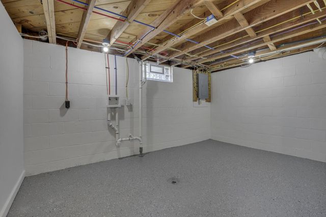 830 Walker Street, Newark, OH 43055