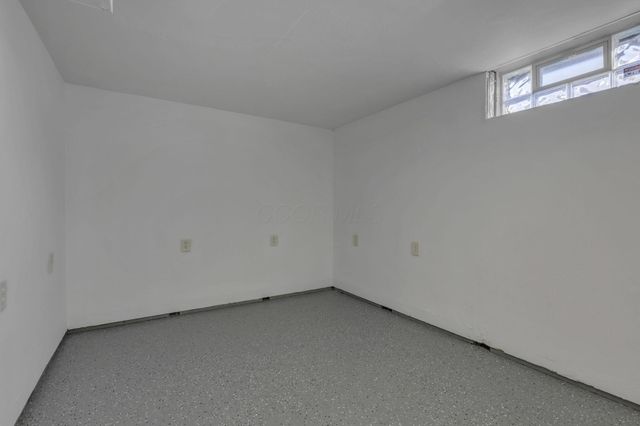 830 Walker Street, Newark, OH 43055