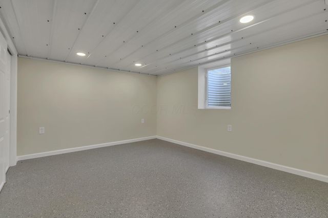 830 Walker Street, Newark, OH 43055