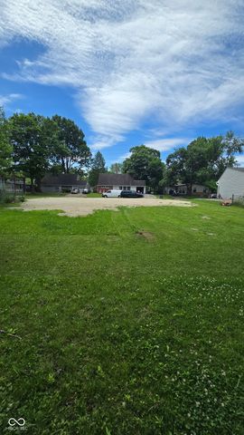 6142 Meadowlark Drive, Indianapolis, IN 46226