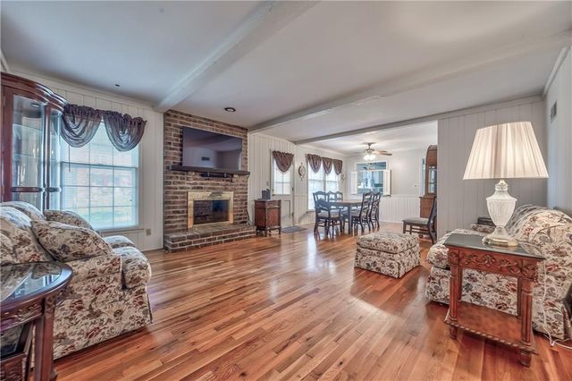 9610 W 97th Street, Overland Park, KS 66212
