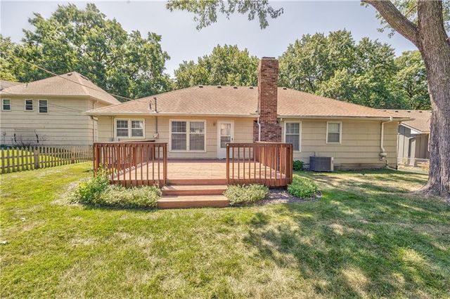 9610 W 97th Street, Overland Park, KS 66212