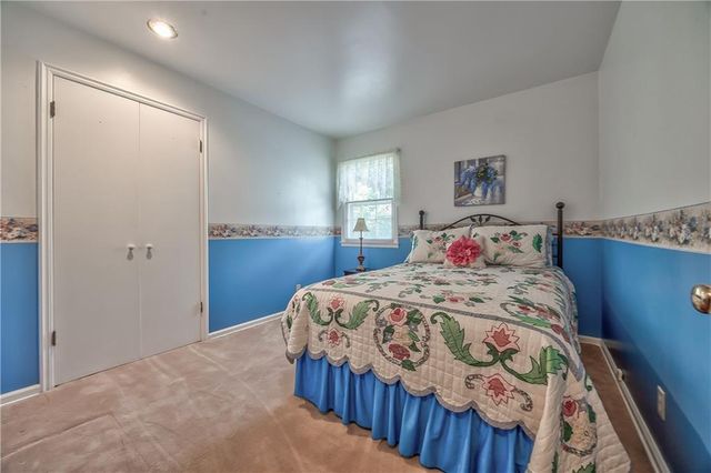 9610 W 97th Street, Overland Park, KS 66212