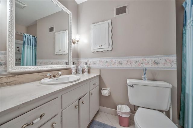 9610 W 97th Street, Overland Park, KS 66212