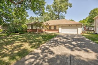 9610 W 97th Street, Overland Park, KS 66212