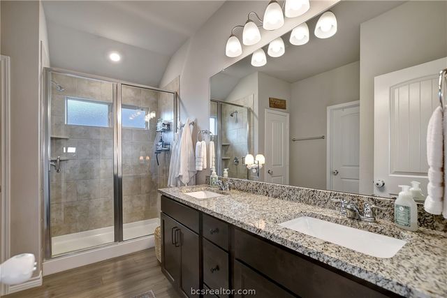 1011 Davy Street, Brenham, TX 77833