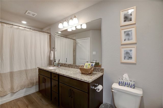 1011 Davy Street, Brenham, TX 77833