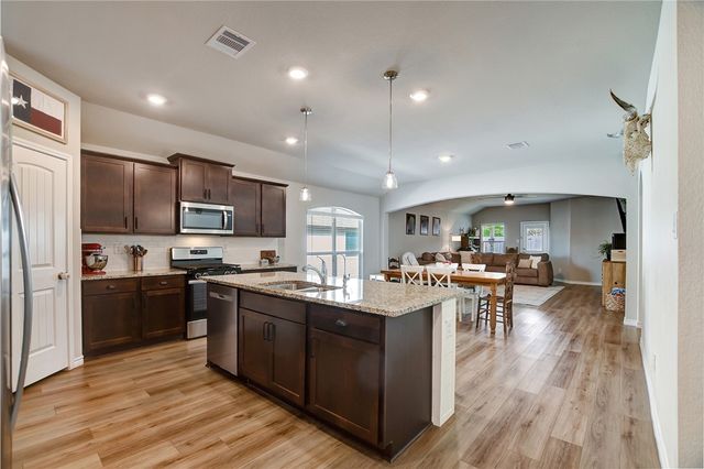 1011 Davy Street, Brenham, TX 77833