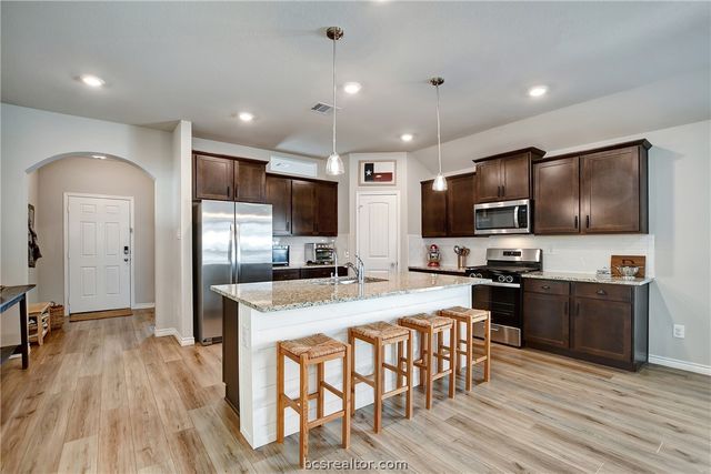 1011 Davy Street, Brenham, TX 77833