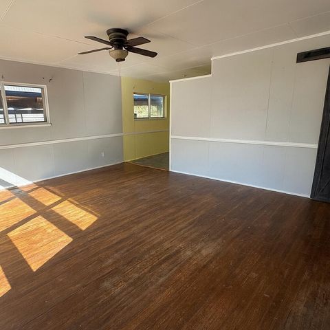 2014 W 20th Street, Plainview, TX 79072