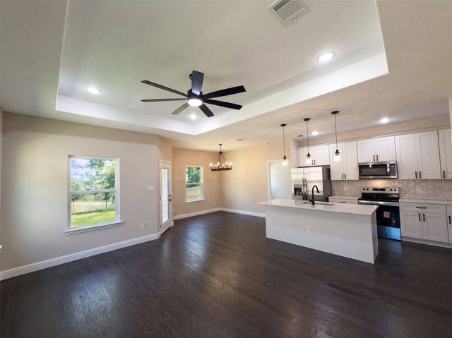 4018 Montana Trail, Granbury, TX 76048