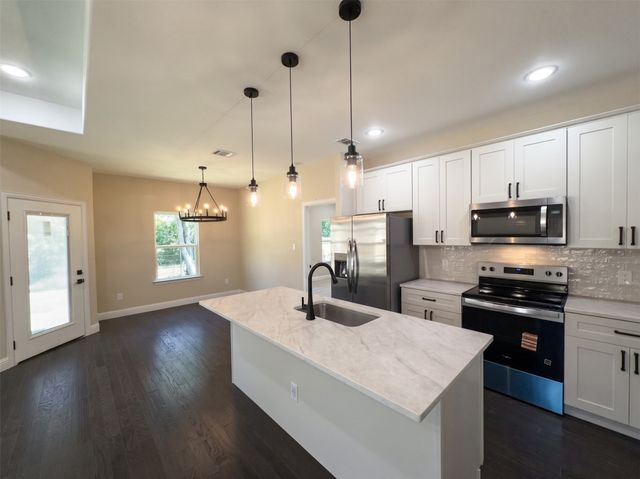 4018 Montana Trail, Granbury, TX 76048