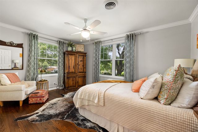 3600 Manderly Place, Fort Worth, TX 76109