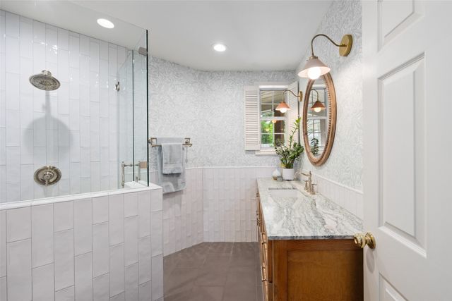 3600 Manderly Place, Fort Worth, TX 76109