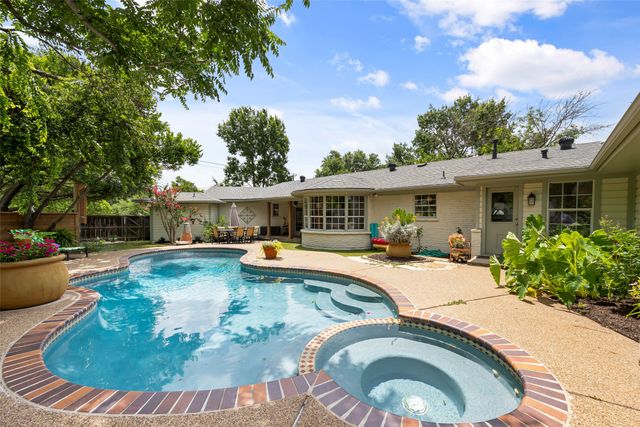 3600 Manderly Place, Fort Worth, TX 76109