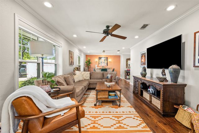 3600 Manderly Place, Fort Worth, TX 76109