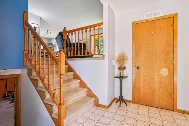 8839 Woodmayr Circle, Norwalk, IA 50211