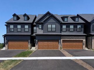 2748 Preserve Circle 13005, Aurora, IL 60502