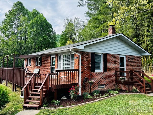 1664 Old US 25 Highway, Zirconia, NC 28790
