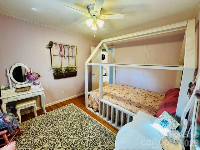 1664 Old US 25 Highway, Zirconia, NC 28790