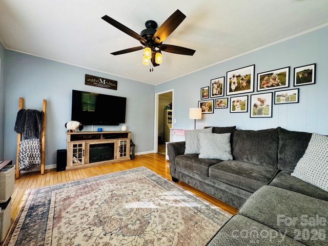 1664 Old US 25 Highway, Zirconia, NC 28790