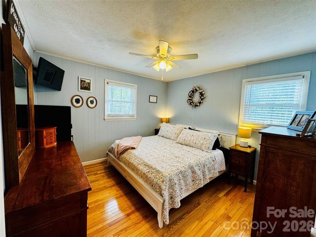 1664 Old US 25 Highway, Zirconia, NC 28790