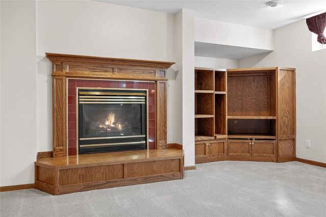 360 Partridge Avenue, Marion, IA 52302