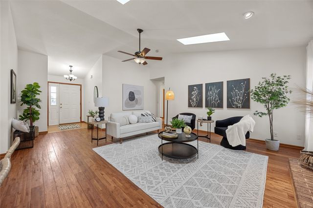 360 Partridge Avenue, Marion, IA 52302