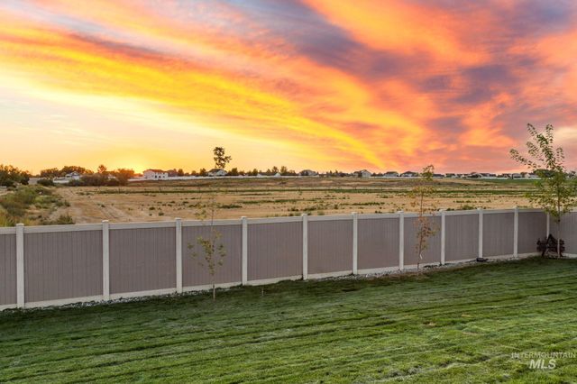 2025 Nordic Ave, Middleton, ID 83644