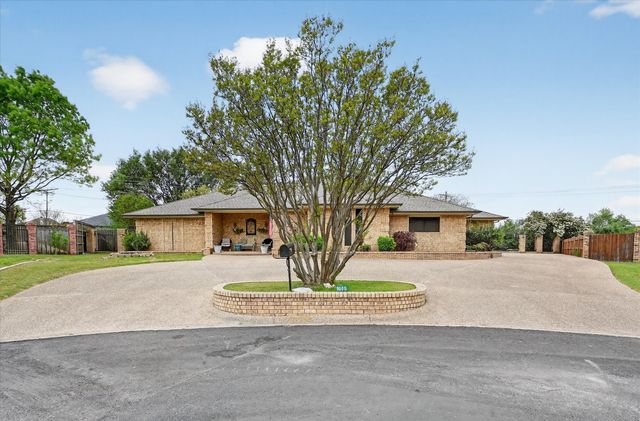 1605 Heather Court, Cleburne, TX 76033