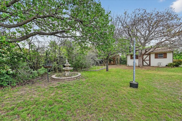 1605 Heather Court, Cleburne, TX 76033