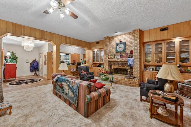 1605 Heather Court, Cleburne, TX 76033