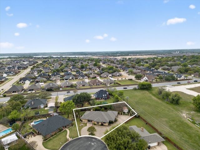 1605 Heather Court, Cleburne, TX 76033