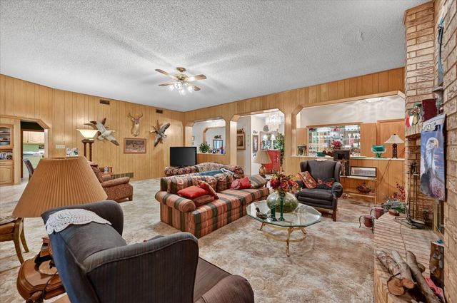 1605 Heather Court, Cleburne, TX 76033