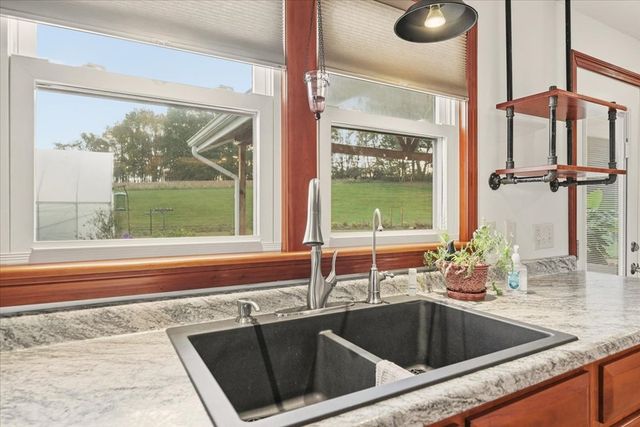 13904 Carey Lane, Danville, OH 43014