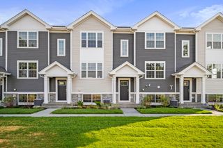 857 Briar Glen Court, Hampshire, IL 60140