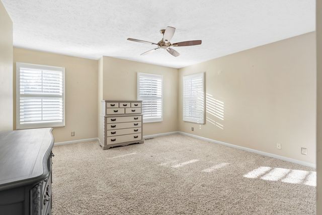 107 Waters Edge Ln, Hendersonville, TN 37075