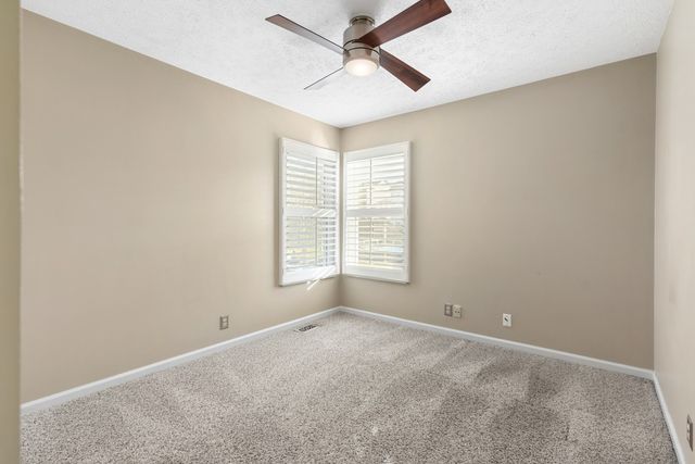 107 Waters Edge Ln, Hendersonville, TN 37075